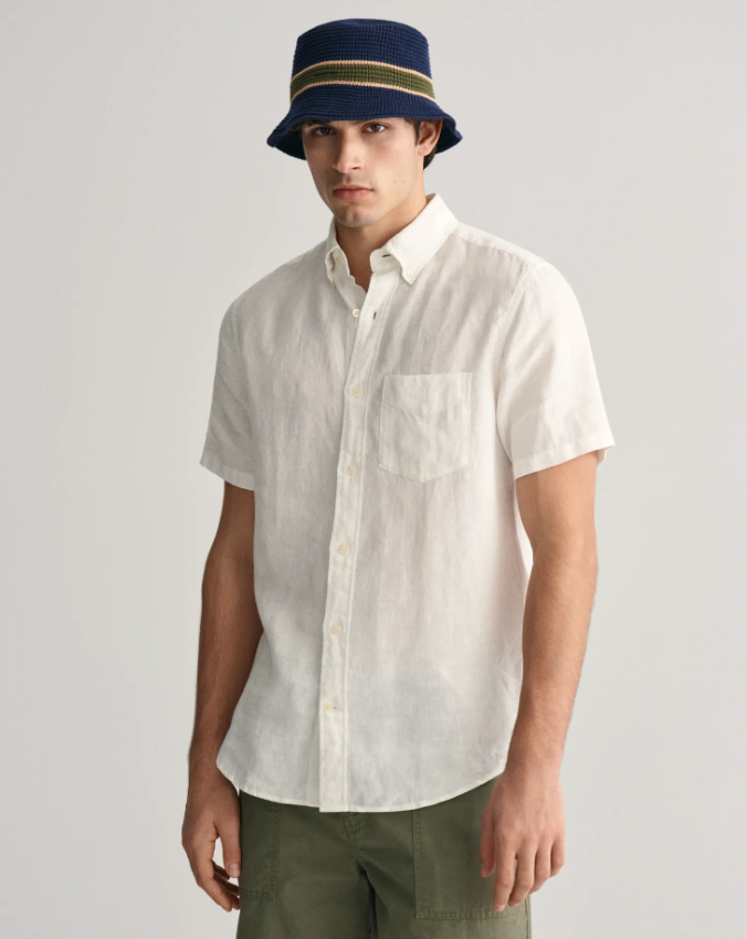 Gant Kort Ermet Lin Skjorte Hvit på mann med bøttehatt