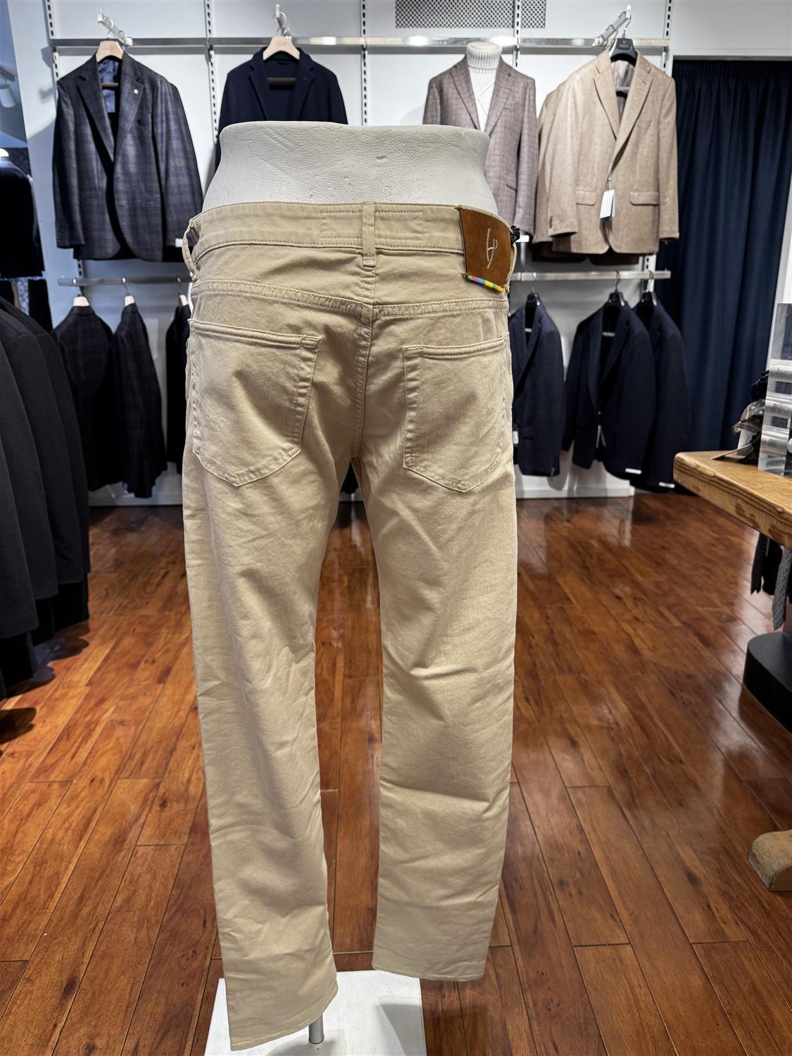 HandPicked Orvieto 5-Pocket Sand