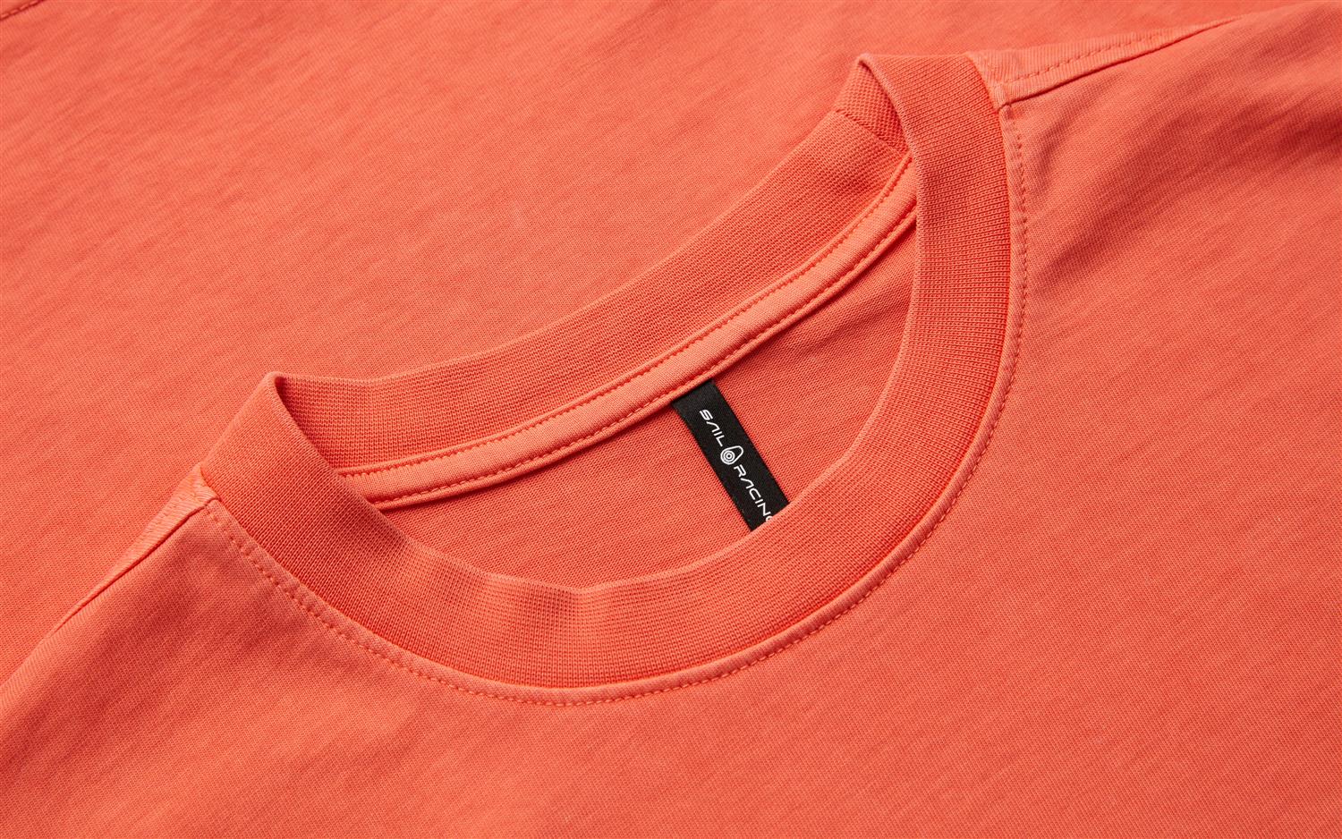 Sail Racing Win Pigment Tee Oransje