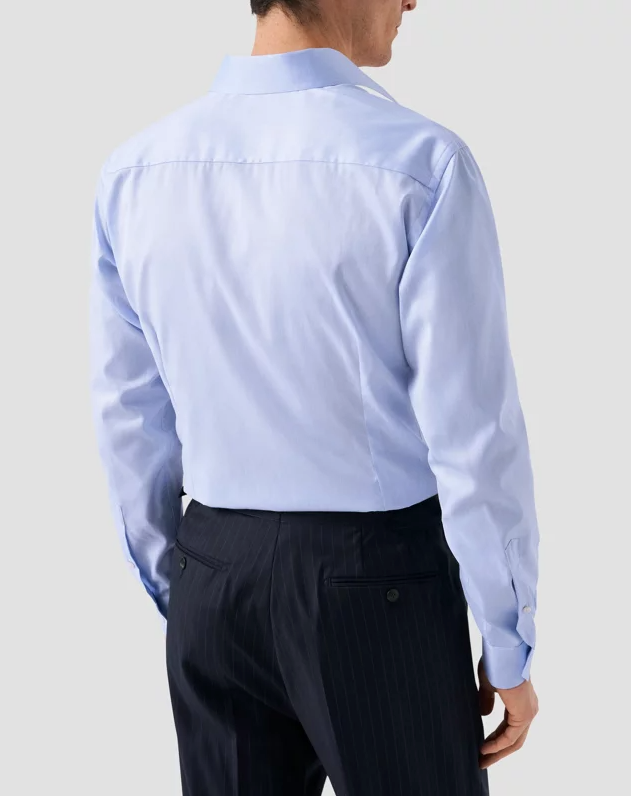 Eton Skjorte Slim Fit Bomull Lyseblå bakfra på herremodell
