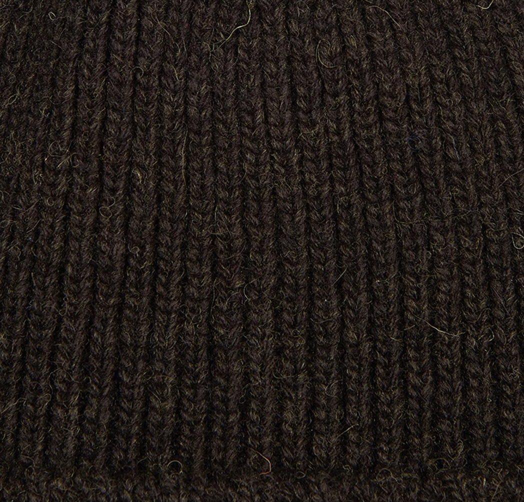 Nærbilde grønn ullue fra Barbour