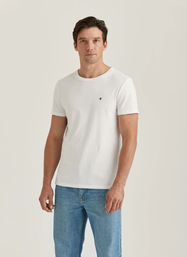 Morris Logan T-Skjorte Bomull Hvit på mann med lyse jeans
